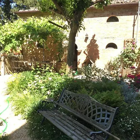 Il Giardino Del Borgo Serre Di Rapolano